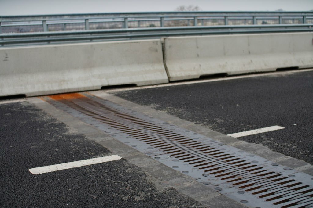 Expansion Joints in Bridges