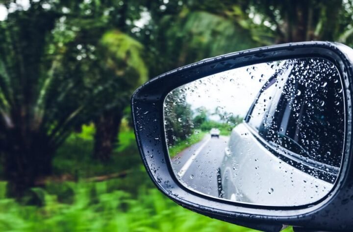 Professional vs DIY Side Mirror Replacement