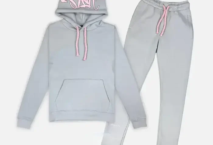 SYNAWORLD-SYNA-LOGO-TRACKSUIT-GREY-PINK