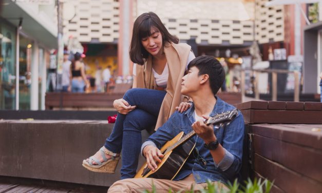 The Complete Guide to Filipino Dating: What You Need to Know