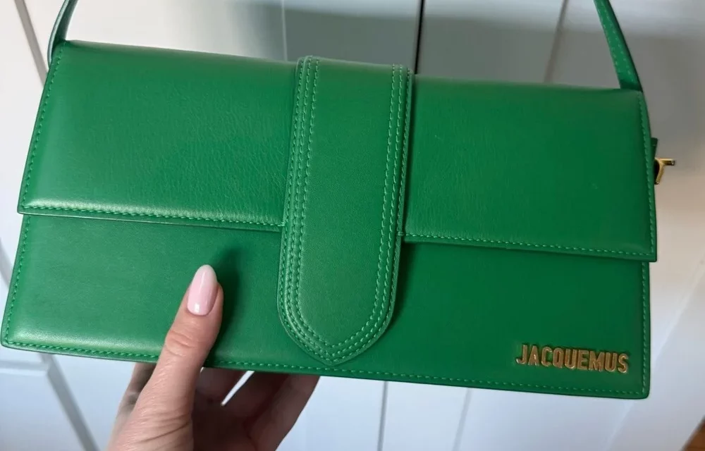 Le Bambino Long Sac Vert Jacquemus : Élégance