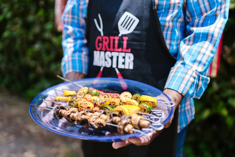 25 Summer Grilling Recipe Ideas for Delicious BBQ 2 Grilled asparagus and vegetables with aioli, perfect for summer grilling recipe ideas
