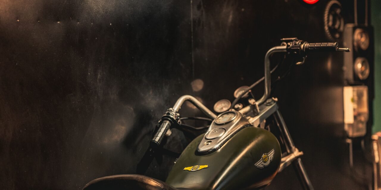 Harley-Davidson vs Indian Motorcycle: Which American Cruiser Is Better?