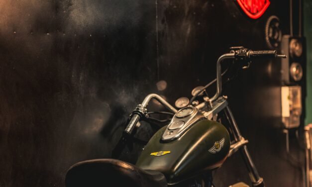Harley-Davidson vs Indian Motorcycle: Which American Cruiser Is Better?